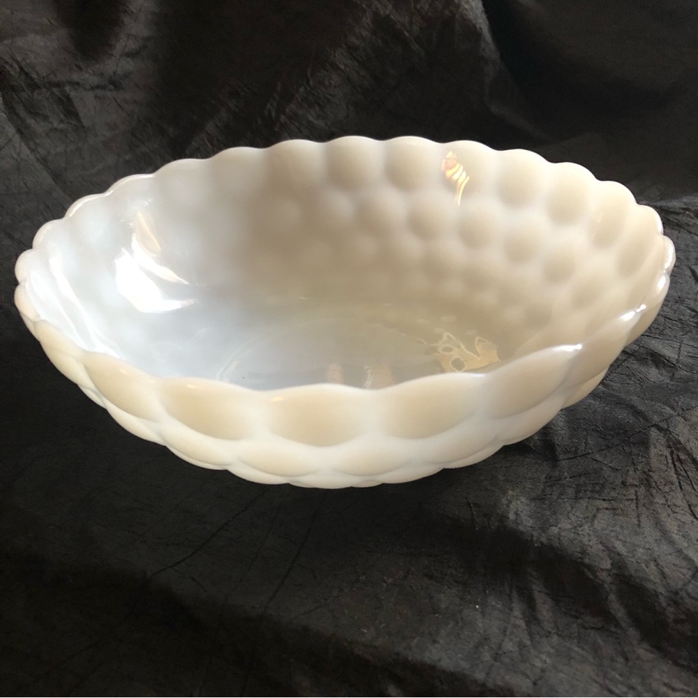Vintage 8” Milk Glass Scalloped Bubble Bowl - Anchor Hocking